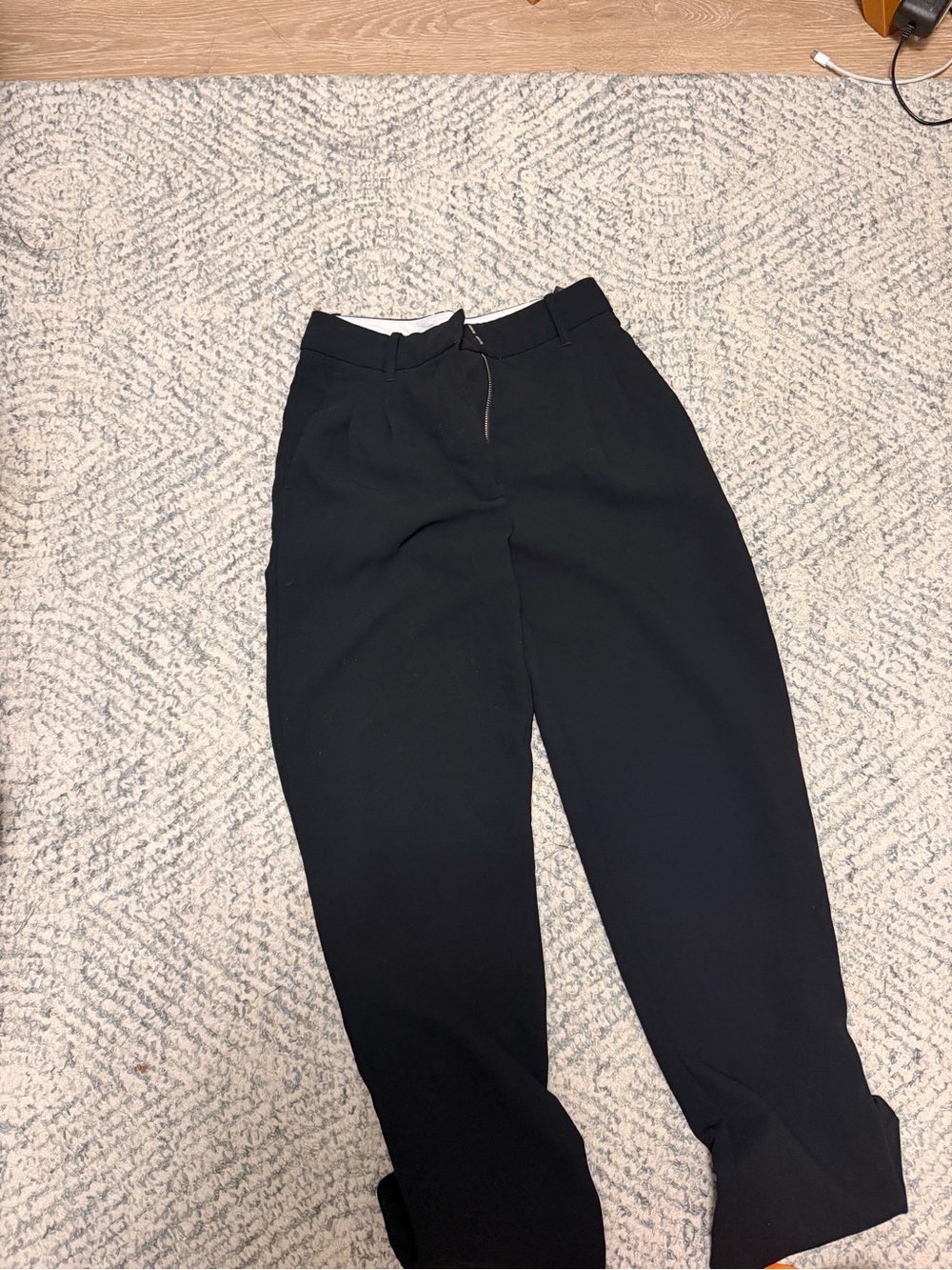 Black aritzia effortless pants